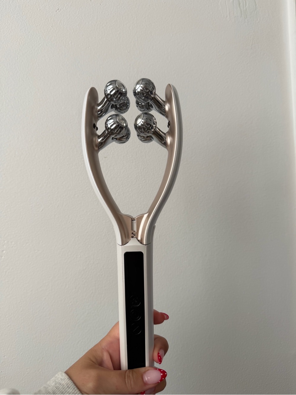 Source Unknown Rose Gold and White 4-Node Facial Roller Massager